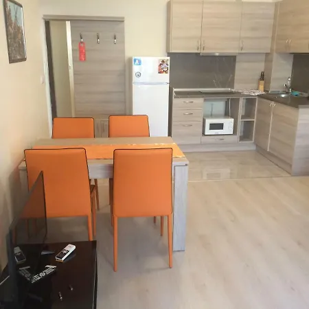 Admiral Plaza Appartement